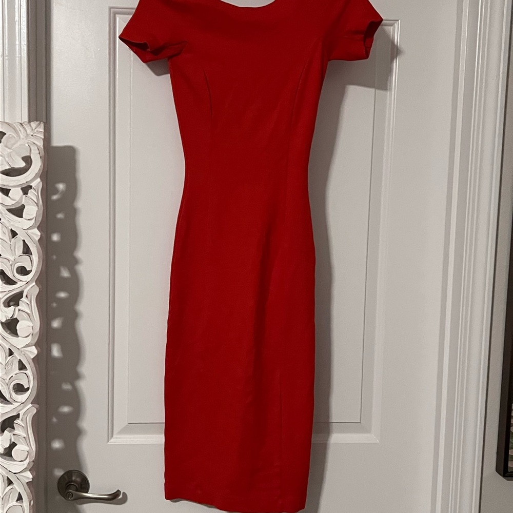 Zara Red Midi Sheath Dress with Bateau Neckline and Short Sleeves for Night Out